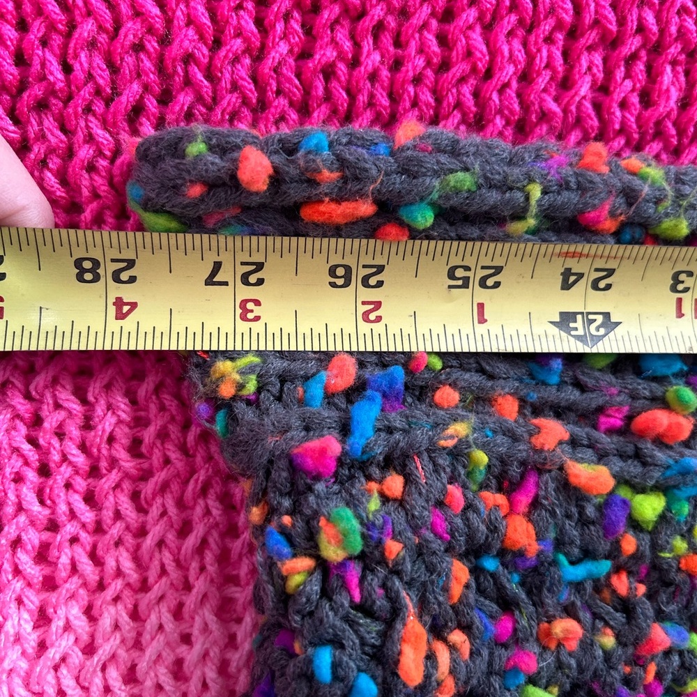 Betsey Johnson, bundle two knit scarfs ombre pink confetti neon rare find🎁⭐️👀 - Picture 5 of 14